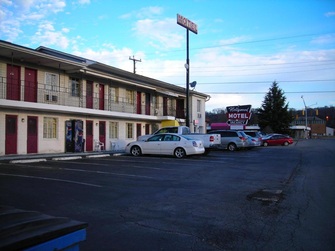 Hollywood Motel Kenova Luaran gambar